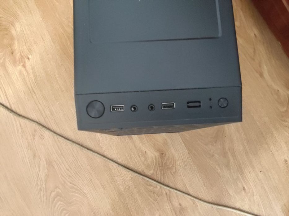 Компьютер ryzen 5 1600.