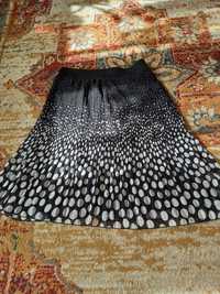 Czarna w białe grochy szyfonowa plisowana spódnica promod rozmiar S
