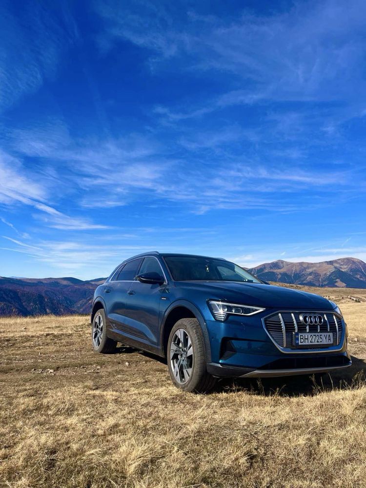 Продам власний Audi e-tron55 quatro