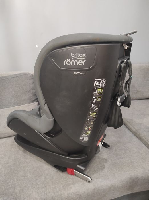 Дитяче автокрісло Britax-Romer, модель TRIFIX2 i-SIZE, 9 місяців - 4 р