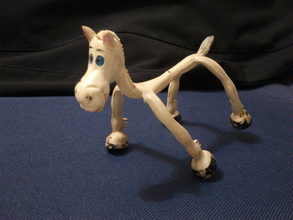 Tanglefoot, Walt Disney cavalo articulado Brabo, borracha e metal 1960