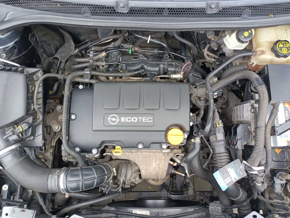Opel Astra J 2012, Sports Tourer