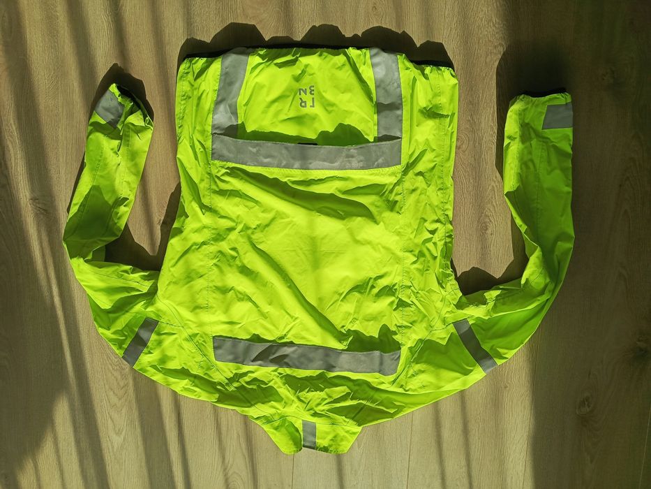 Kurtka wiatrówka sportowa Triban na łódź żagle rower