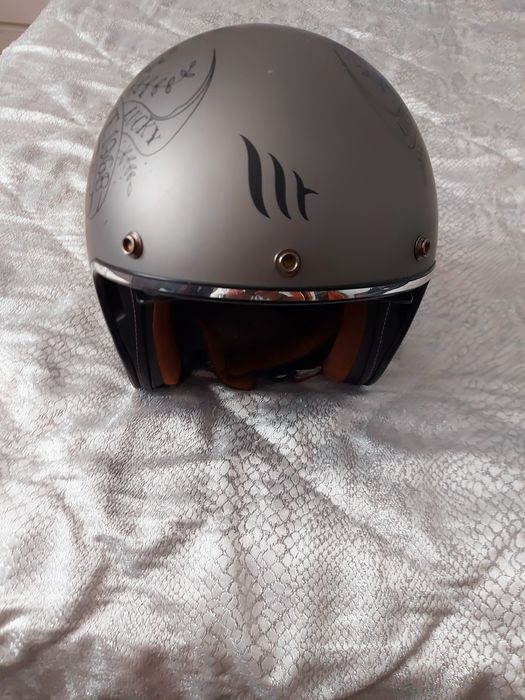 Capacete moto MT Helmets