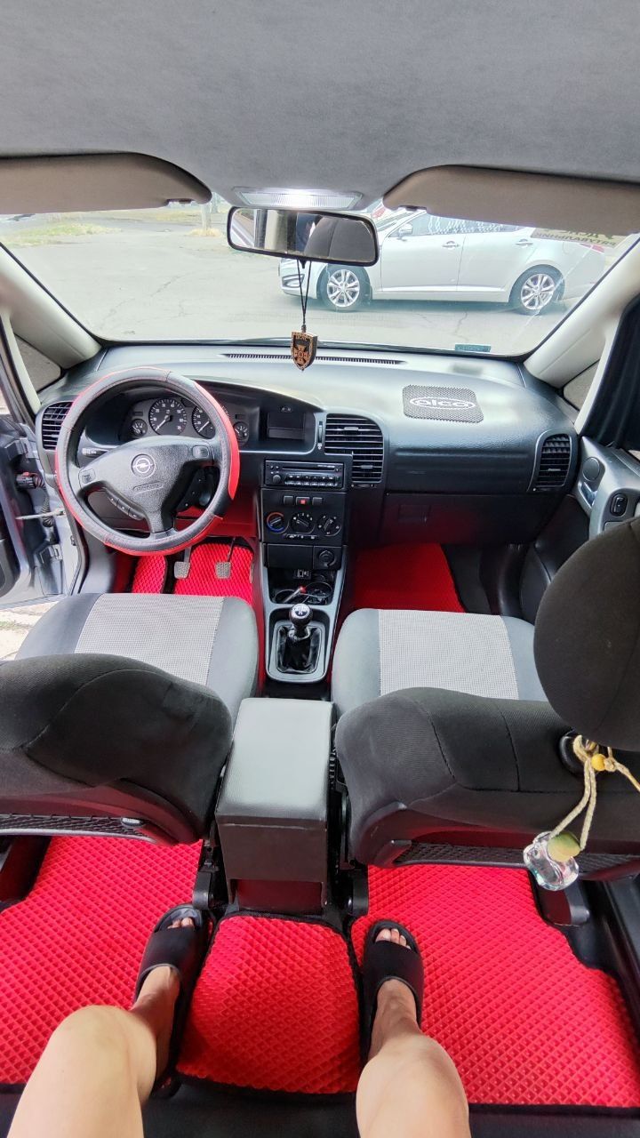 Продам OPEL Zafira
