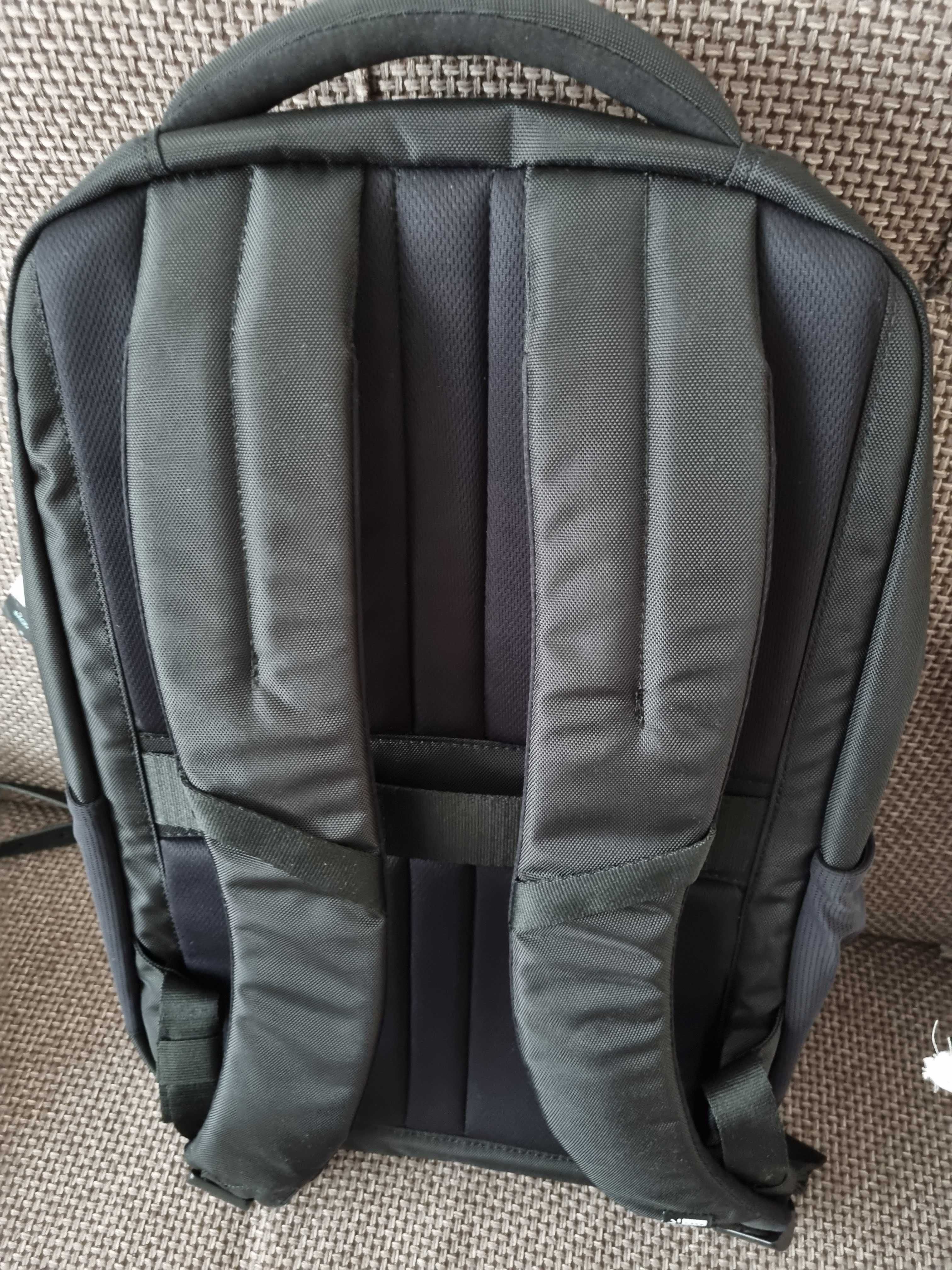 Plecak na notebooka Case Logic  15,6" Laptop + 12'' Tablet
