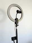 Suporte de Mesa para Telemovel com RingLight e Comando