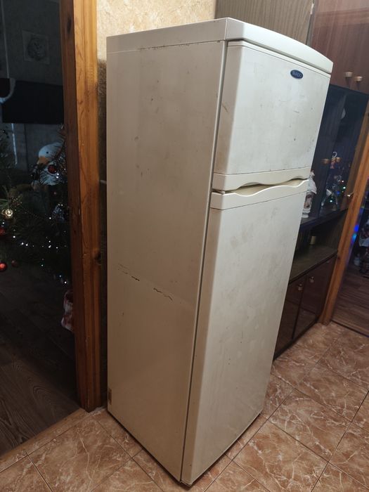 Холодильник Ardo. Терміново