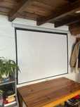 Tela de projeção por 25€, se for buscá-la hoje, 26/6!