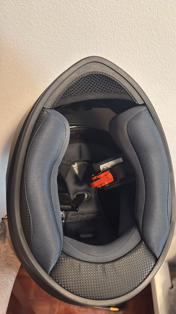 Capacete SMK como novo