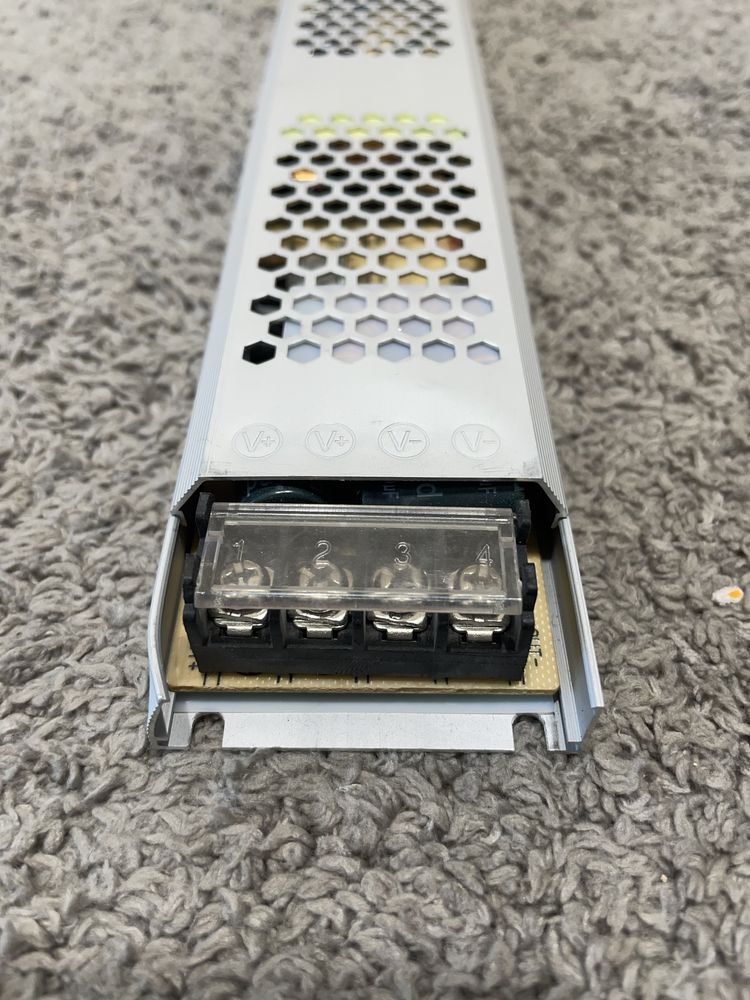 Sterownik Transformator do Oświetlenia LED 300W 25A 12V (9)