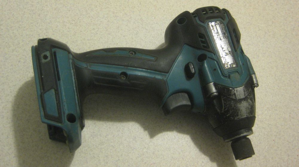 Makita DTD128 klucz udarowy 18V niesprawny