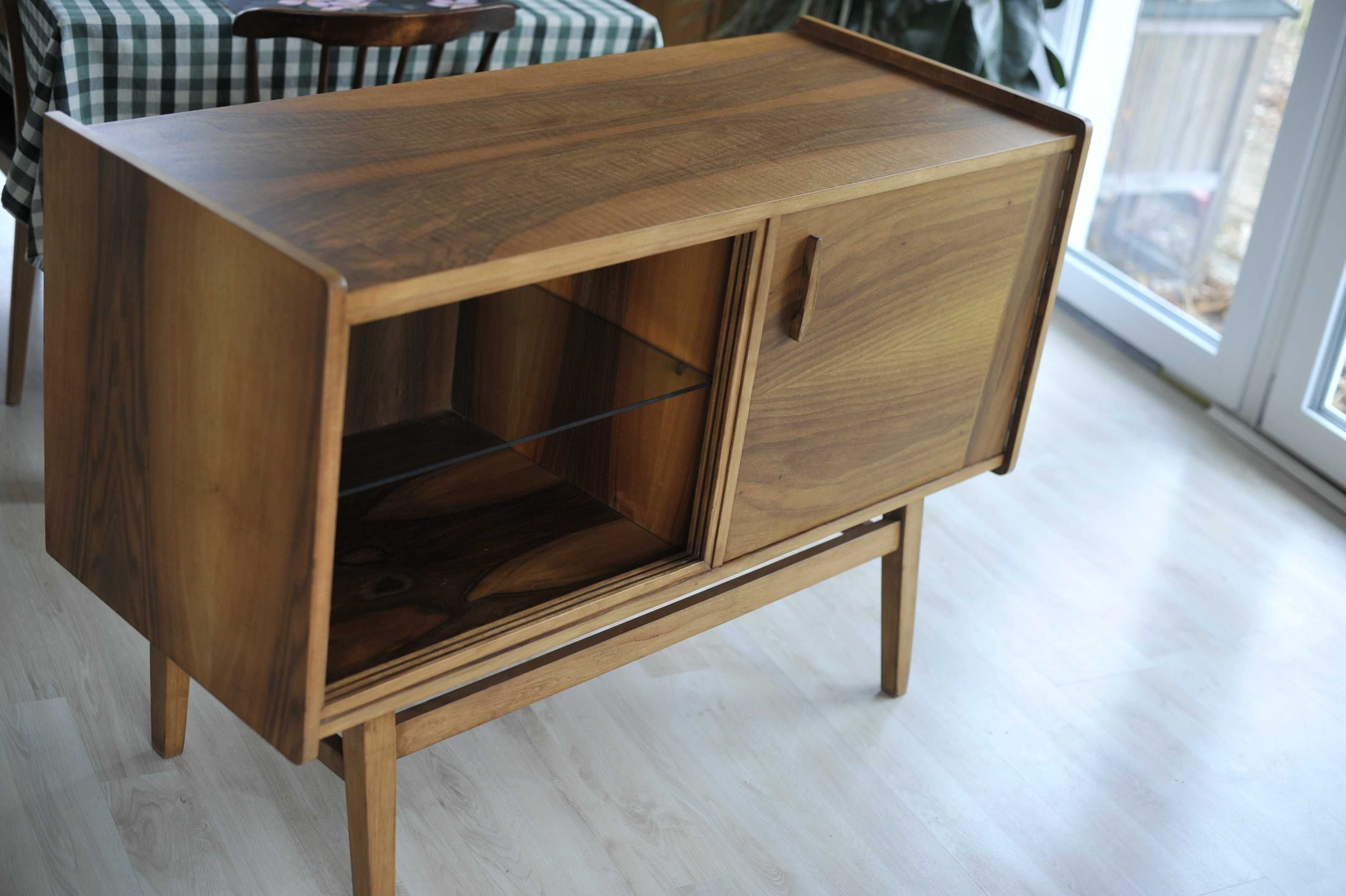 komoda PRL BILEA
