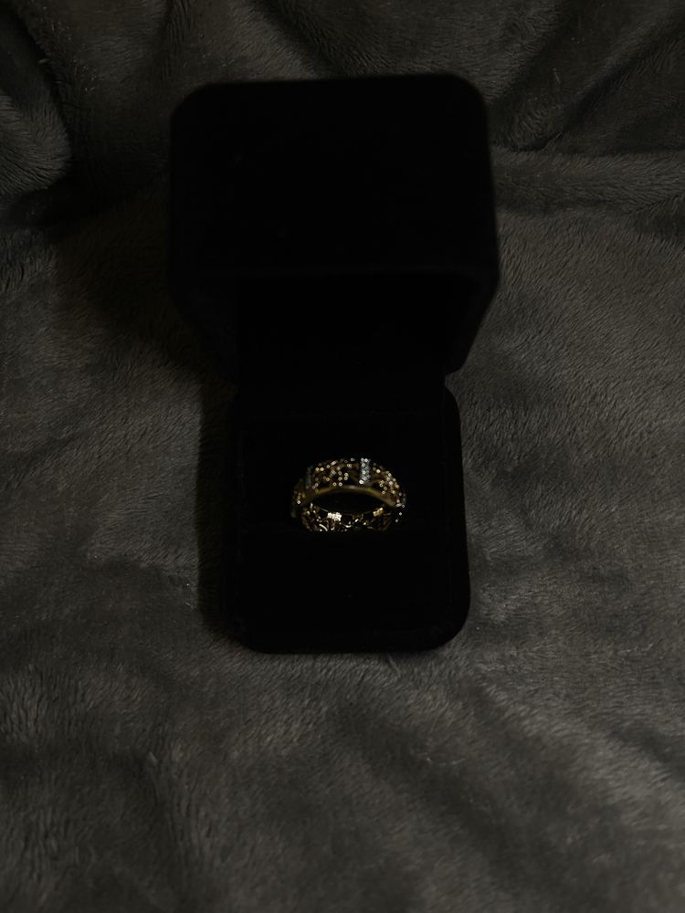 Anel mulher elegante