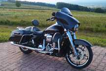 Harley-Davidson Street Glide Touring mały przebieg FLHX