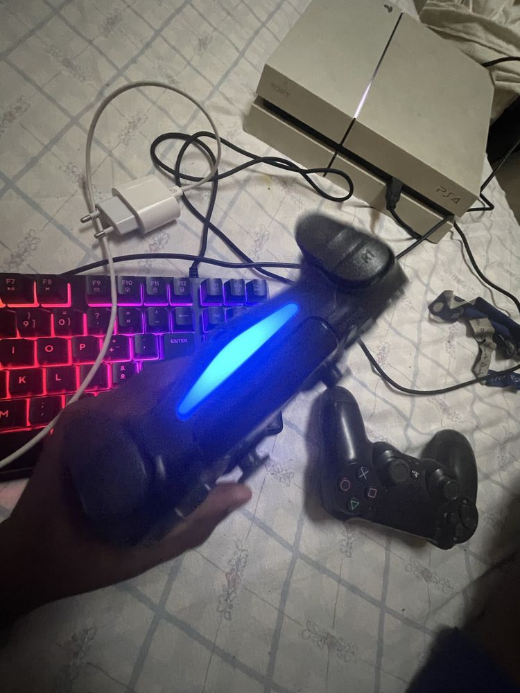 Ps4 fat branca..