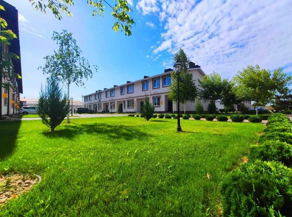 Таунхаус в КМ "Паларіс": Ідеальне житло для вашої родини