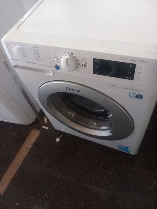 Maquina de lavar roupa