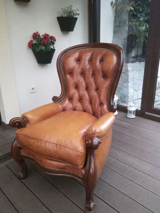 Fotel Ludwik Rzeźbiony Skóra Antyk