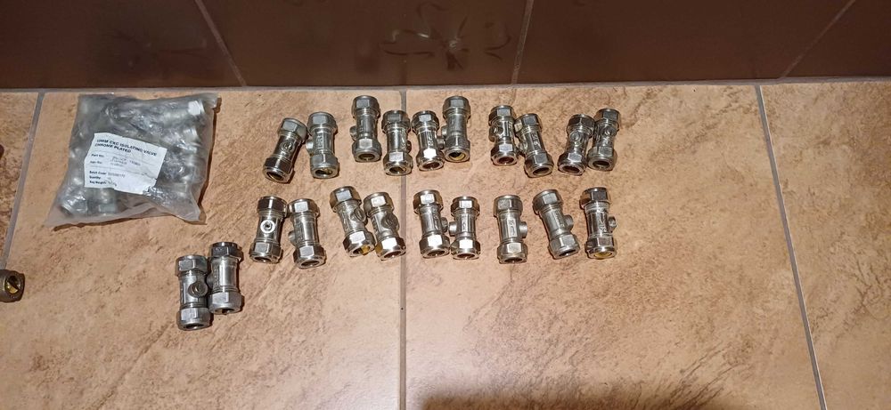 Zawory,filtry,kolanka,kształtki mosiężne,ocynkowane.