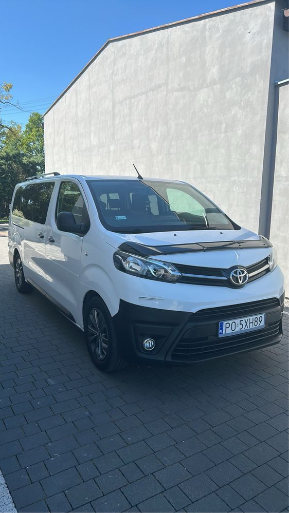 Wynajem busa 9 osobowego