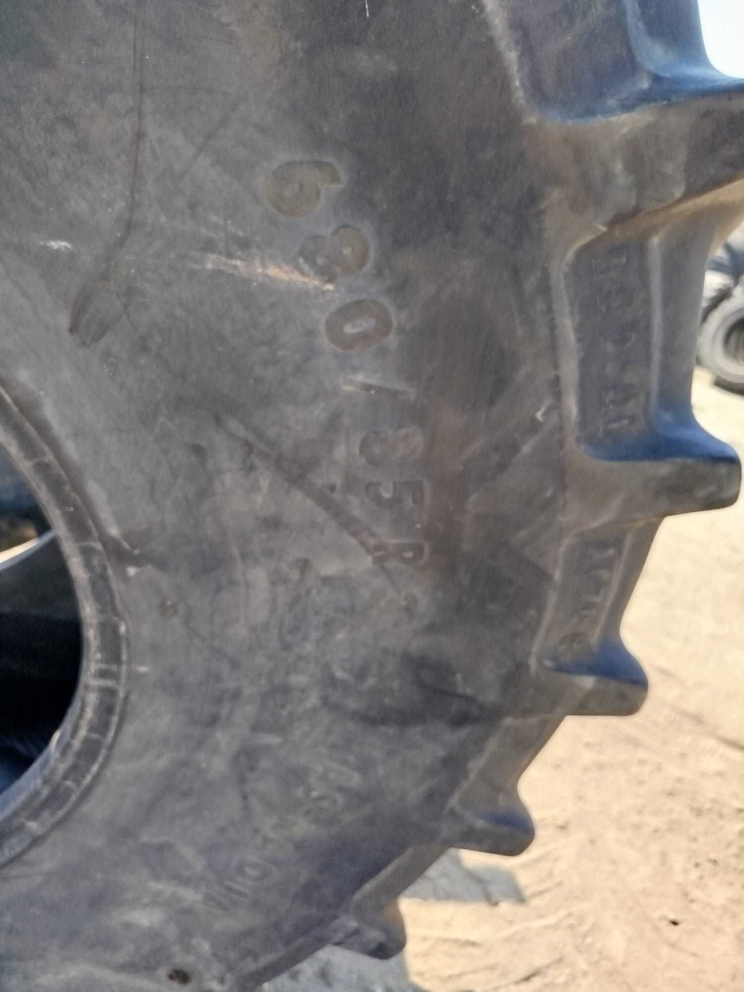 Opona rolnicza 680/85R32 Continental AC70G