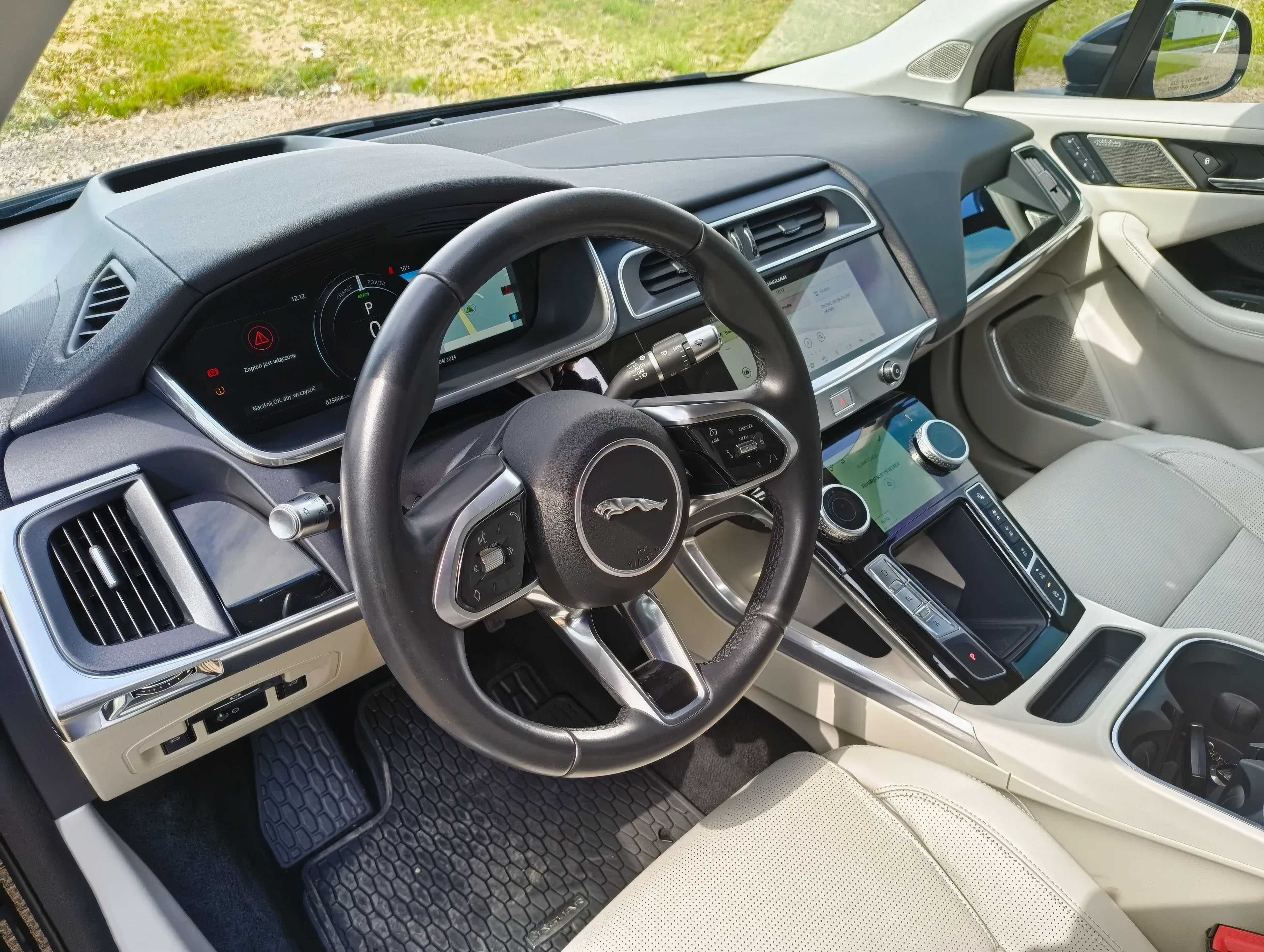 Jaguar I-Pace        EV400 AWD HSE