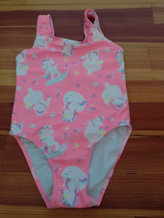 Stroje kąpielowe dziewczynka