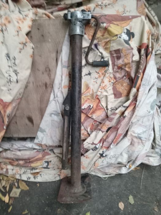 Продам домкрат газ 21/24 волга, рабочий