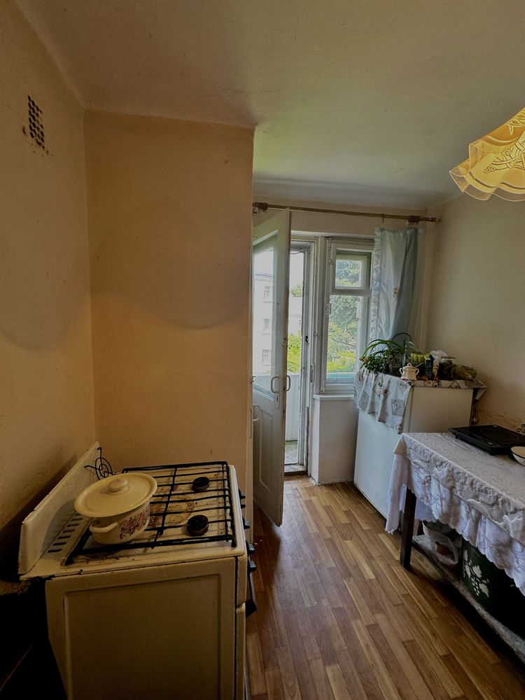 Продаж 2-кімнатна квартира в центрі м. Жидачів, вул. Клубна, 1 (парк)