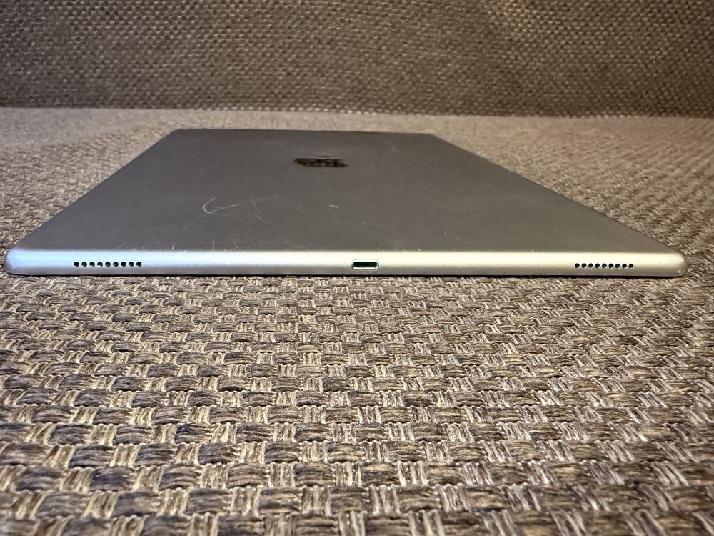 Продам IPAD PRO 12.9\128Gb\LTE -  A1652