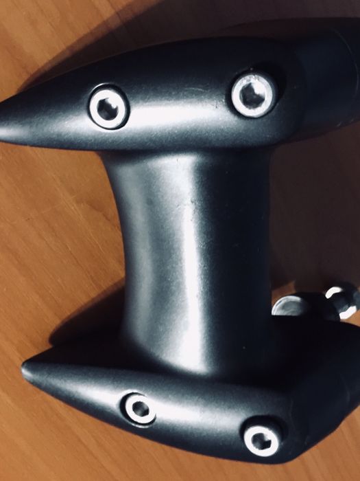 Крепление руля. Райзер. Yamaha Stratoliner xv1900. Оригинал завод.