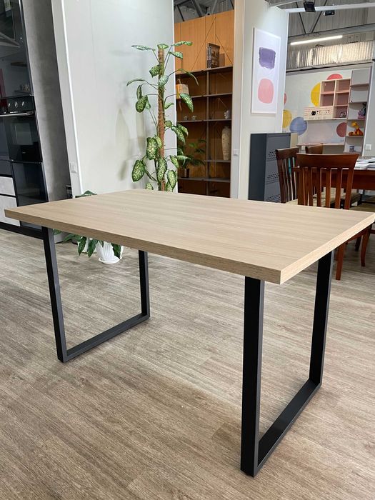 Стіл обідній. Стол кухонный