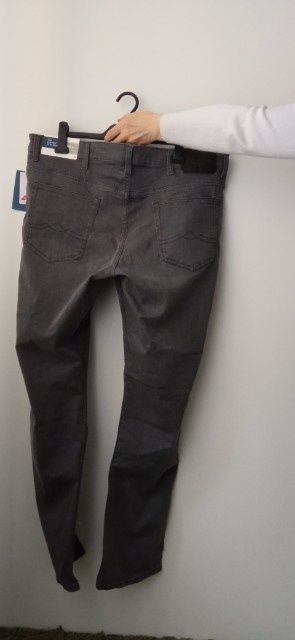 Nowe dżinsy męskie szare