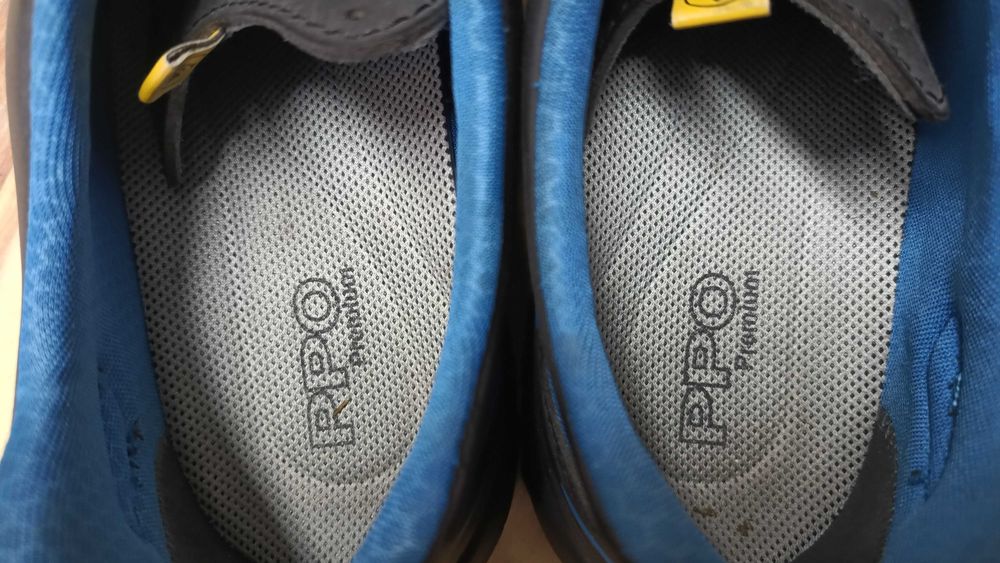 Sprzedam męskie buty robocze