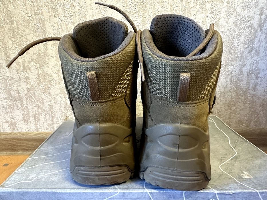 Оригінальні  берці - Lowa Zephyr