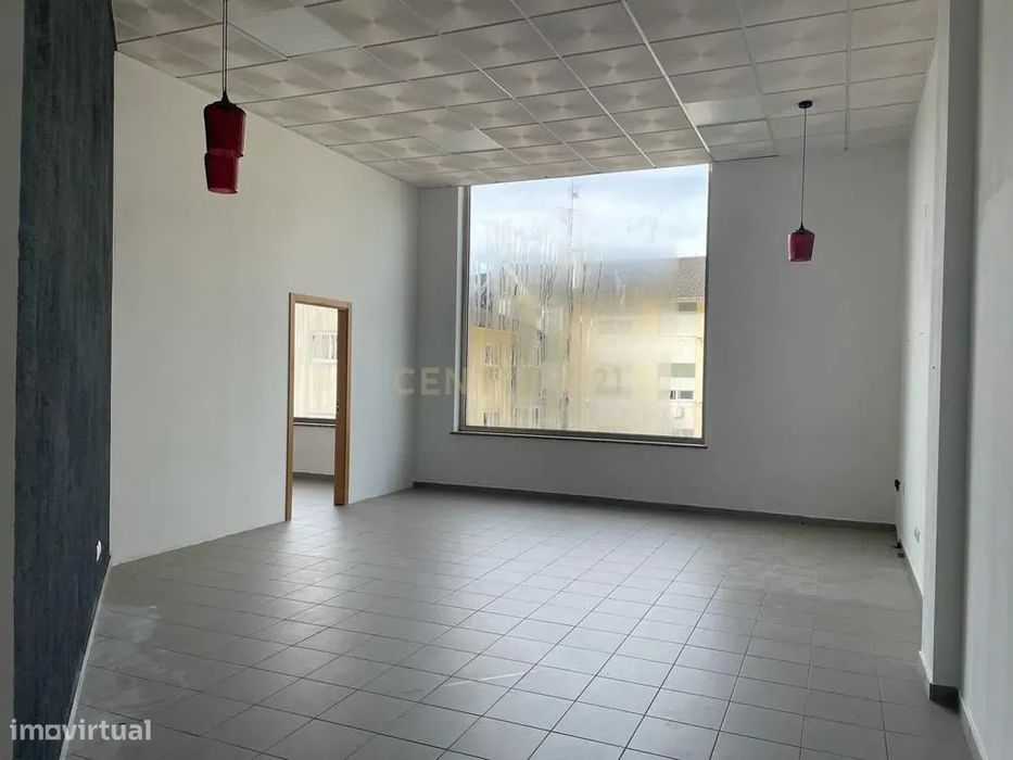 Loja com 60m2 no centro de Viseu