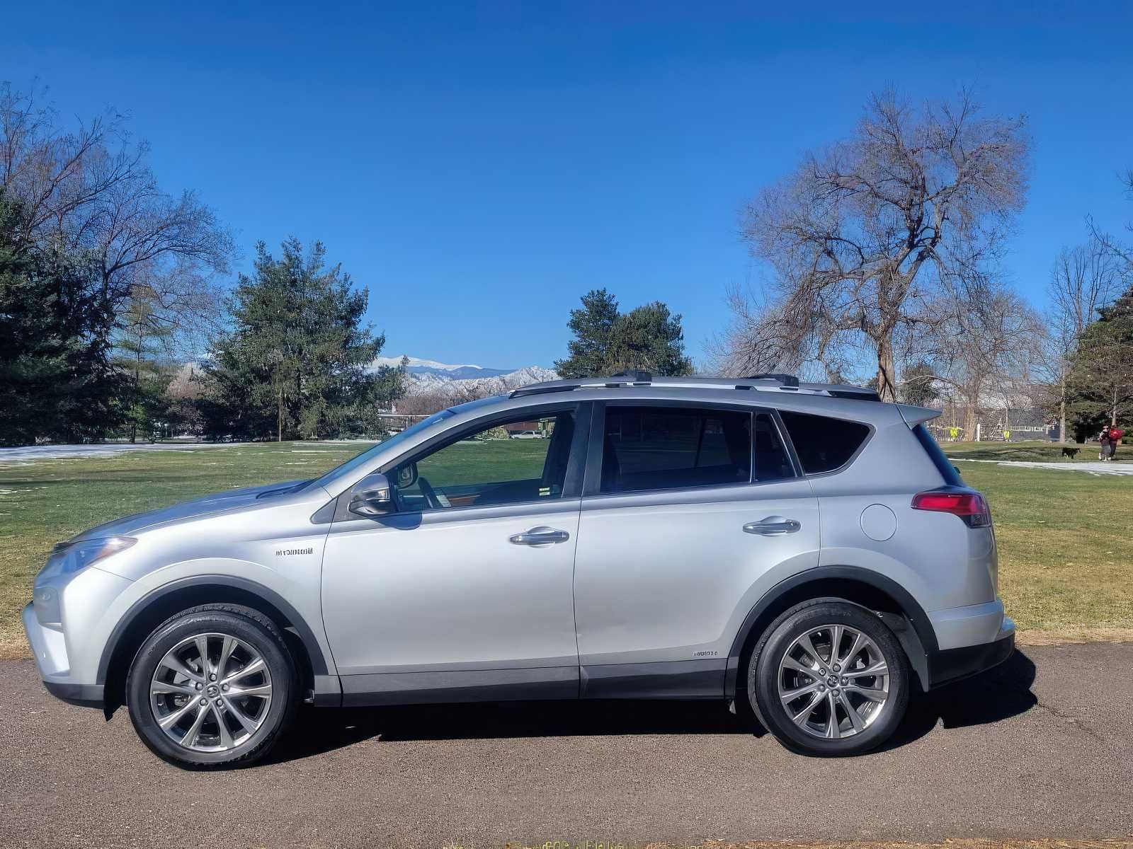 2016 Toyota RAV4 Hybrid Limited