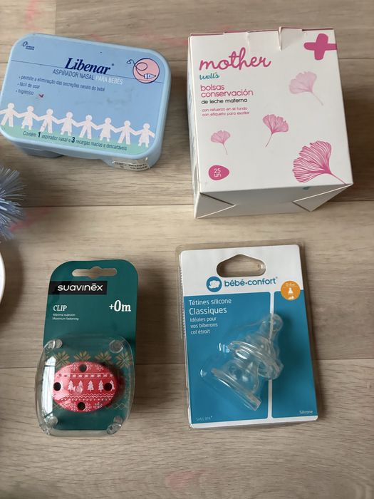 Copos, tigelas, chuchas Artigos de bebé e crianca