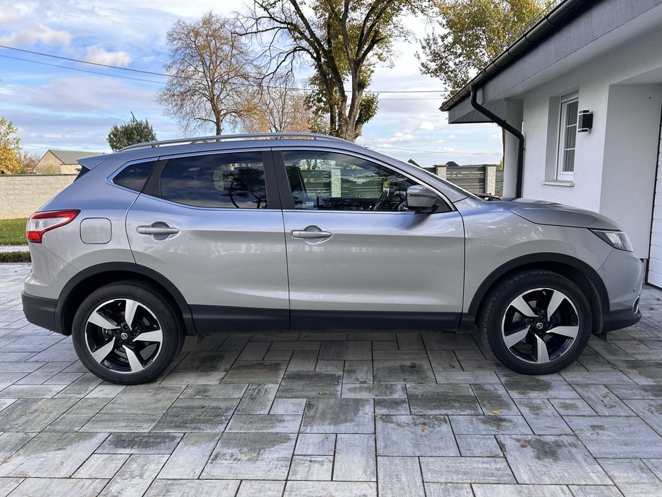 Nissan qashqai 2015