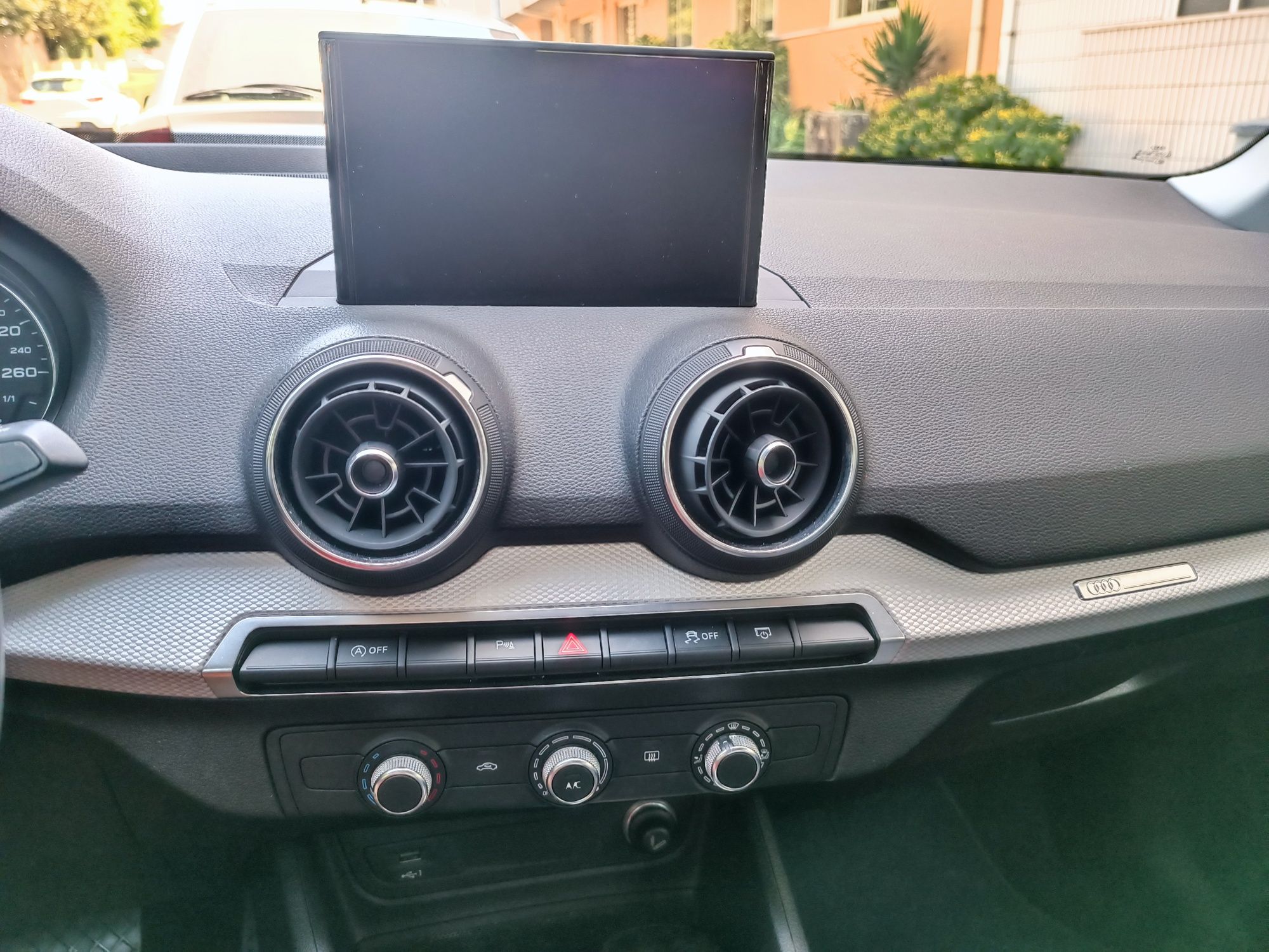 Audi Q2 59500 km como novo