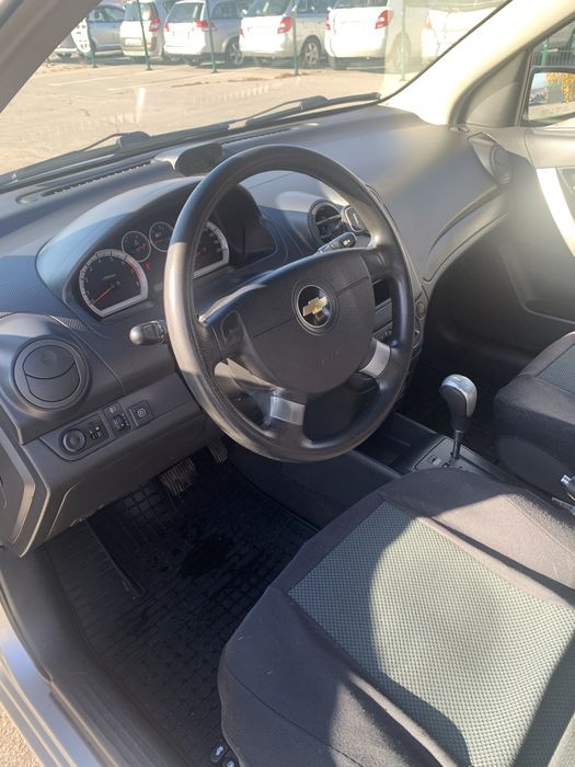 Chevrolet Aveo 2011 automatic hatchback 162 тис. км газ/бензин