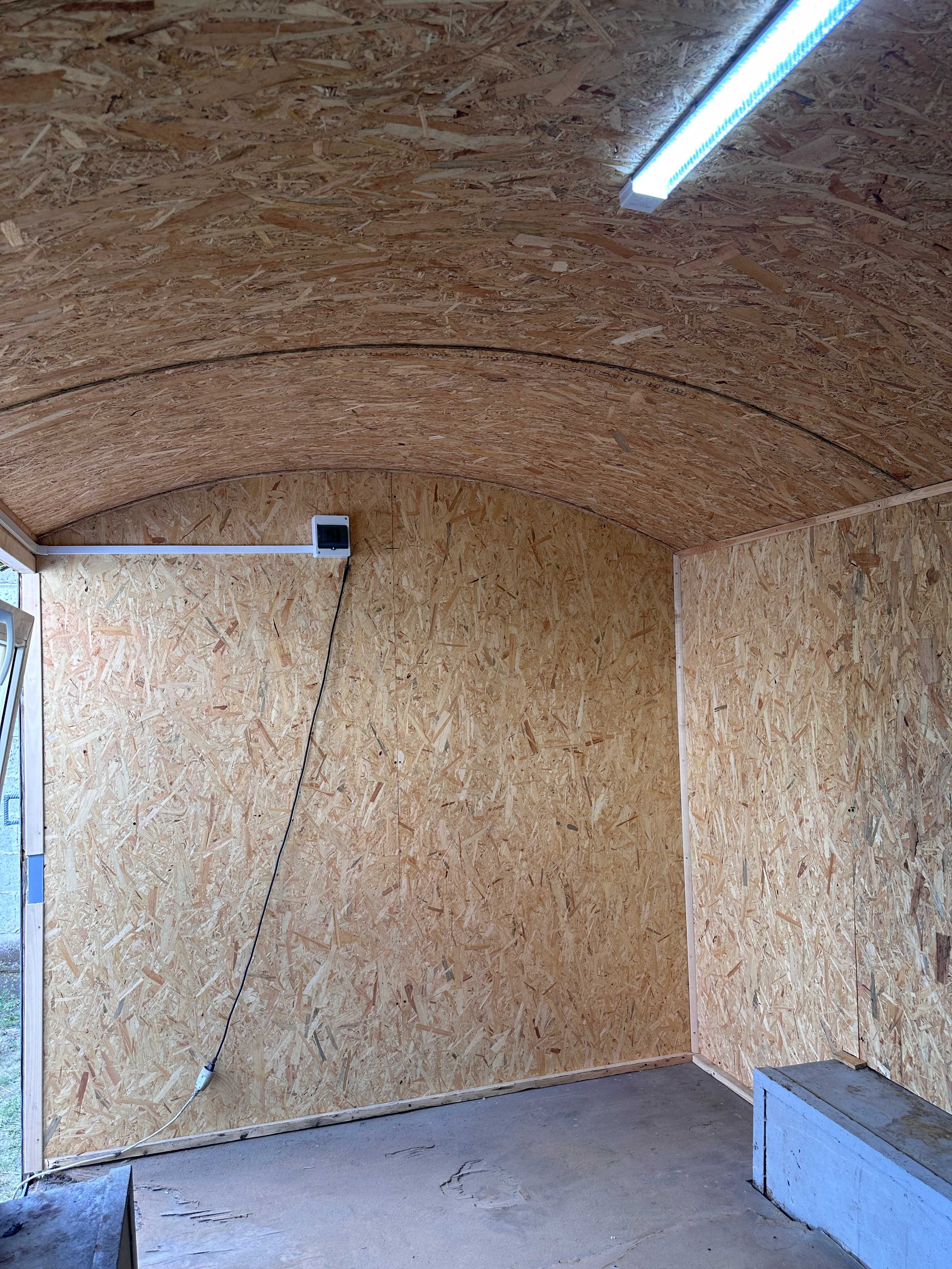 Barakowóz, przyczepa mobilna, barak na kołach, PO REMONCIE 6x2.4m