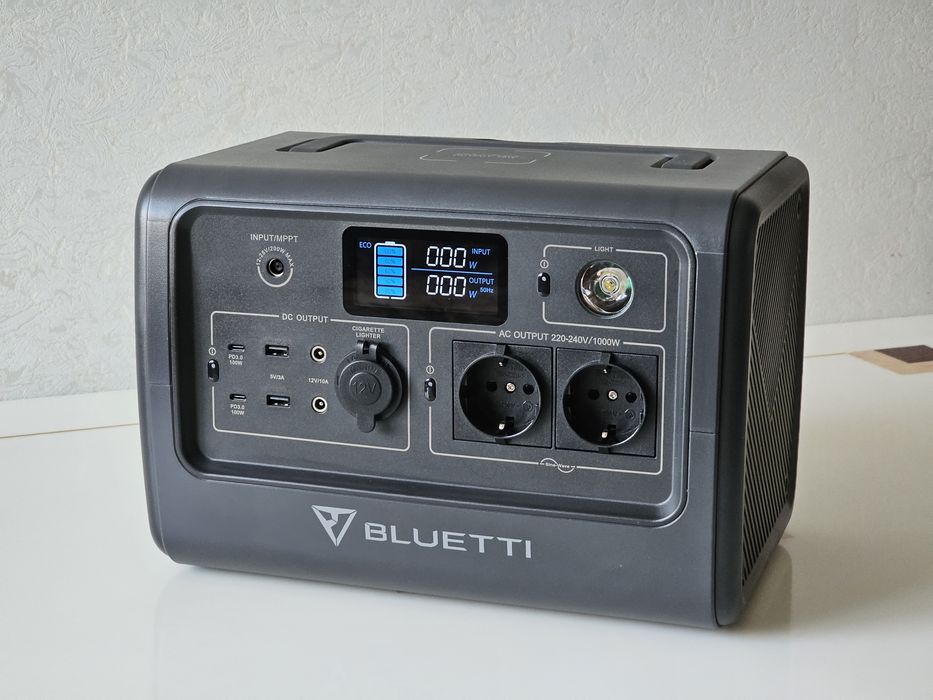 Зарядна станція BLUETTI EB70 716Wh 1000W