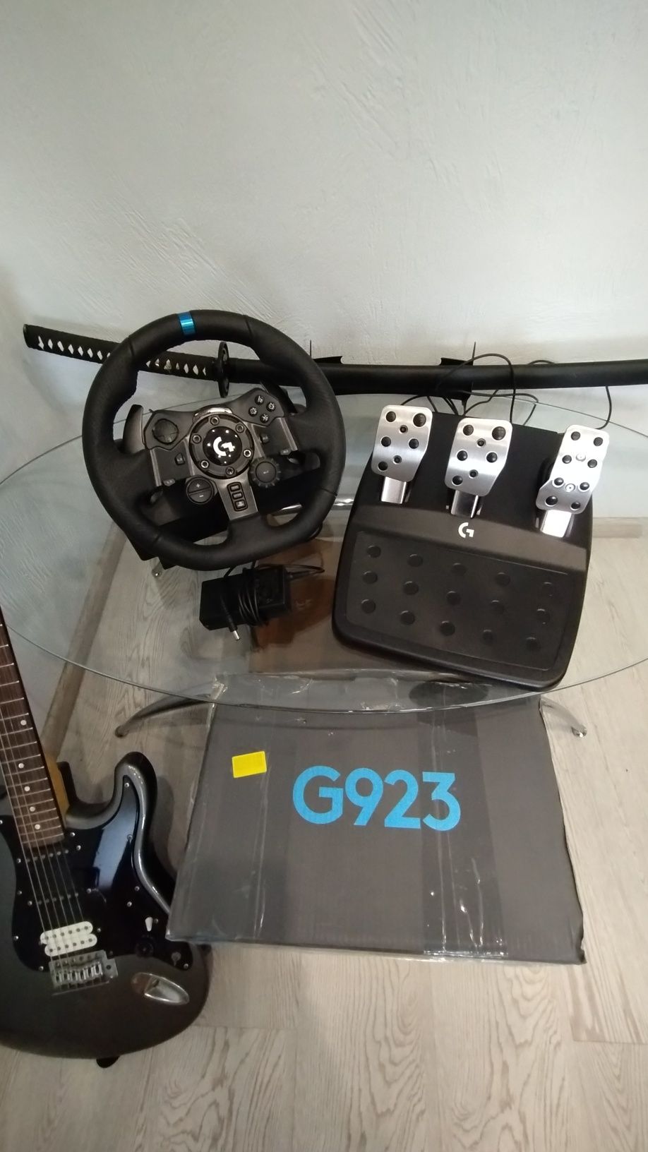 Ігровий руль Logitech G923