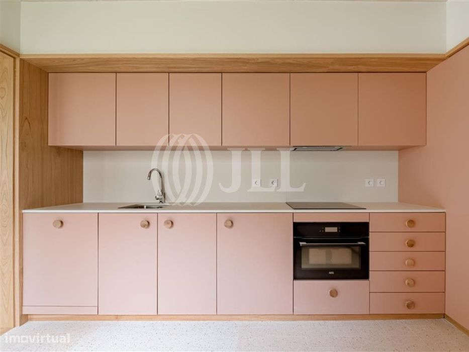 Apartamento T1 novo, no Padre Cruz 64, Porto