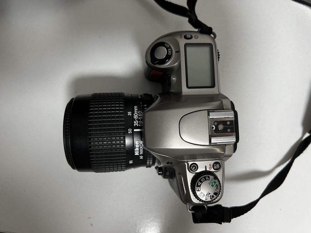 Плівковий Nikon N65 без объективу