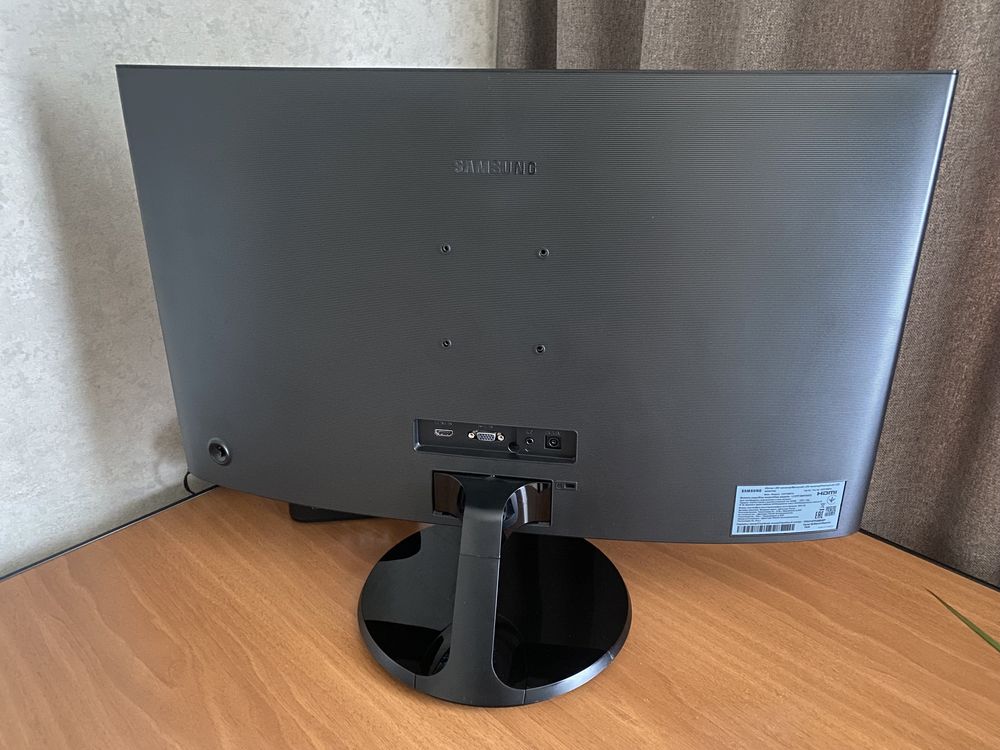 Монитор Samsung 27’