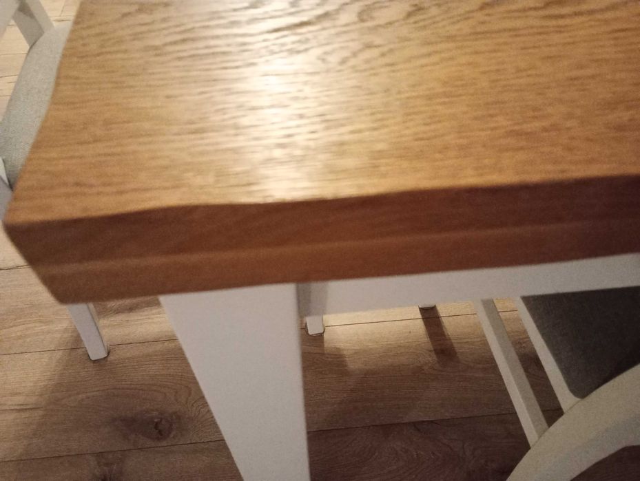 Stół do jadalni salonu dąb