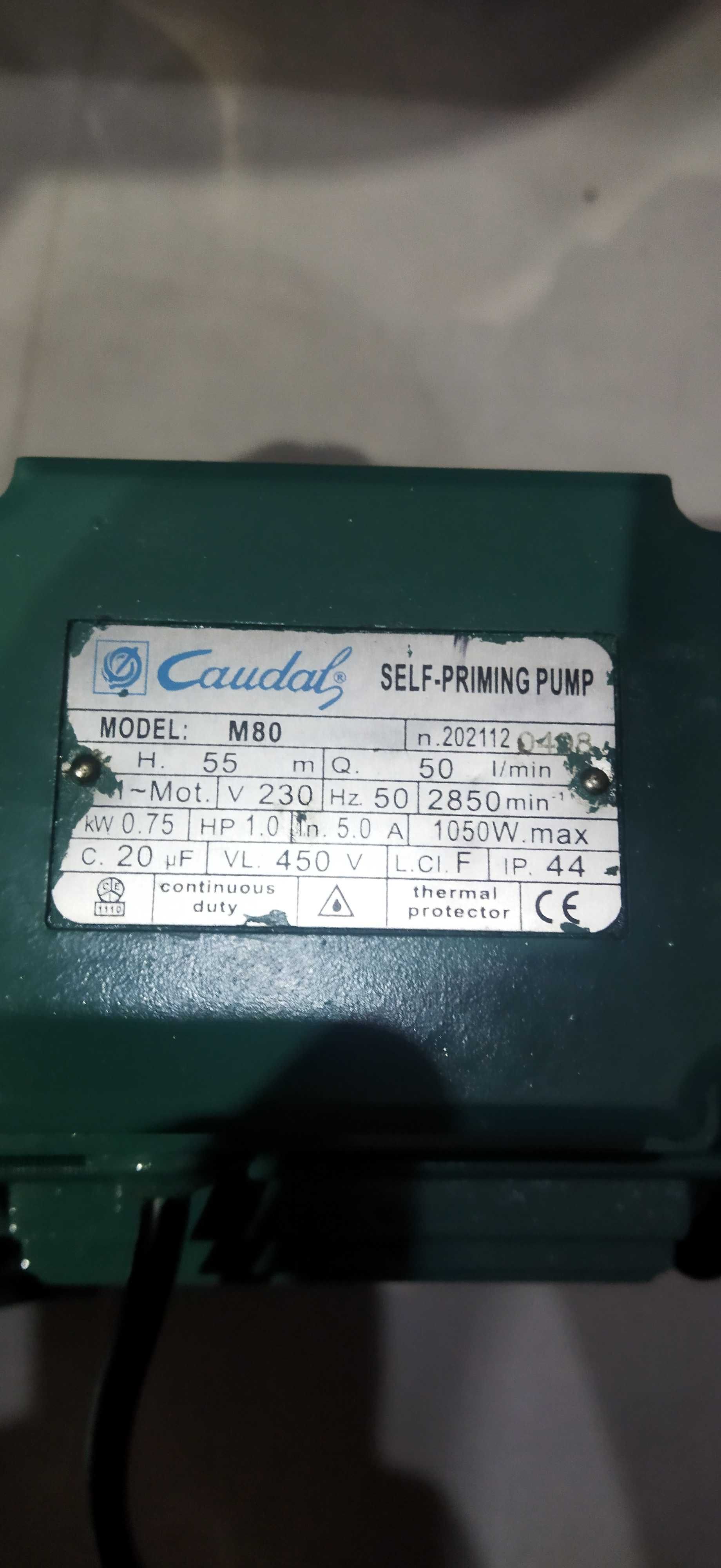 Bomba de água como nova